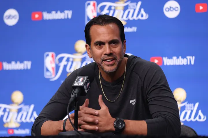 Erik Spoelstra's height and weight