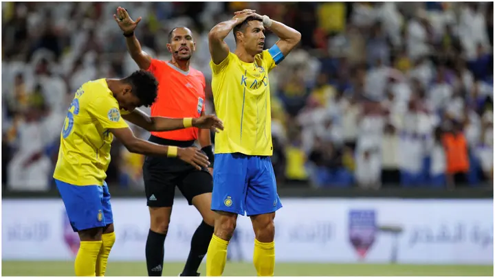 Cristiano Ronaldo knocked out a cameraman with one punch. Video