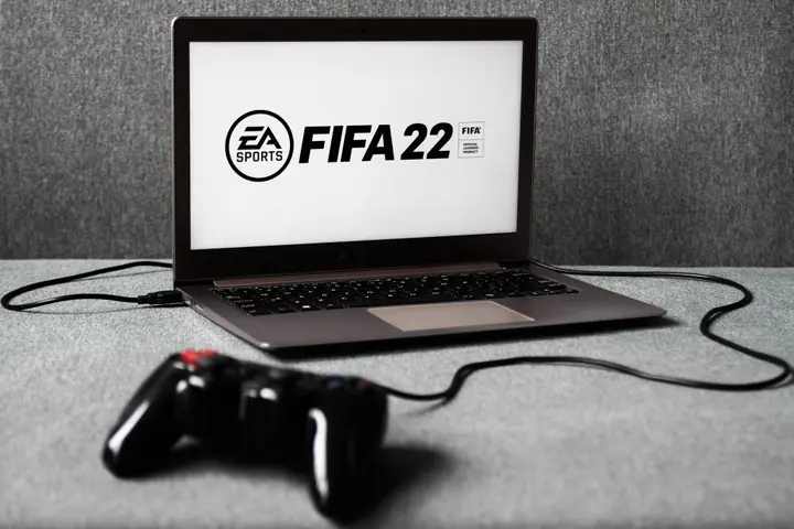 FIFA 22 Vs eFootball PES 2021 PS4 